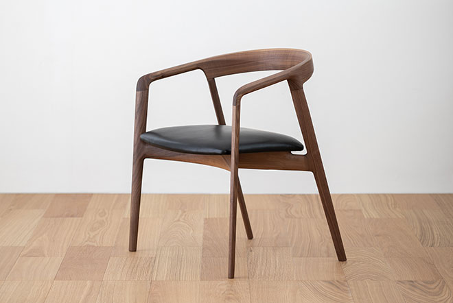 德椅子製作所 - GAZELLE 扶手餐椅