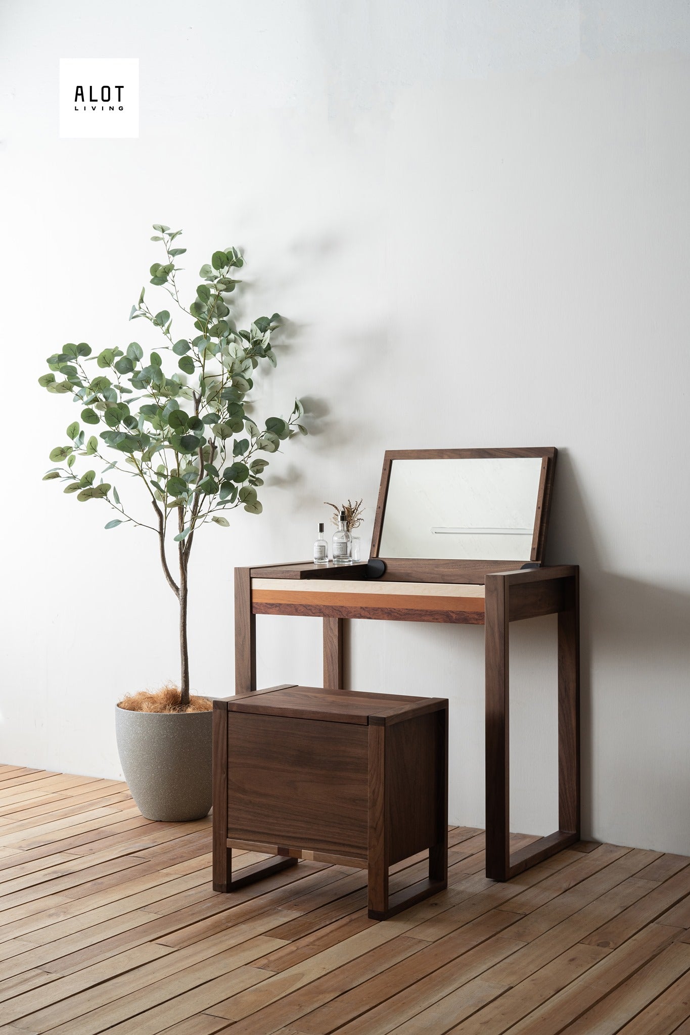 PASTEL 收納椅凳 (胡桃木) +小型化妝台